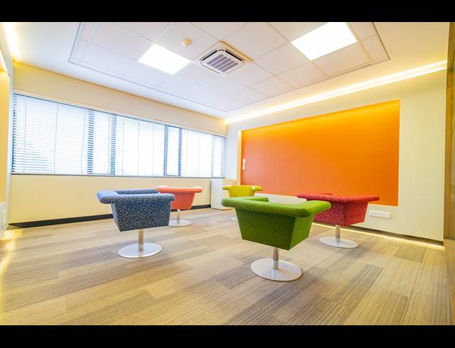 1,135M² OFFICE FOR SALE IN PARKTOWN